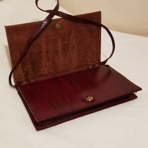 Eel Skin Burgundy Clutch Purse Suede Leather Lining and Snap-on Shoulder Strap - Picture 3 of 12